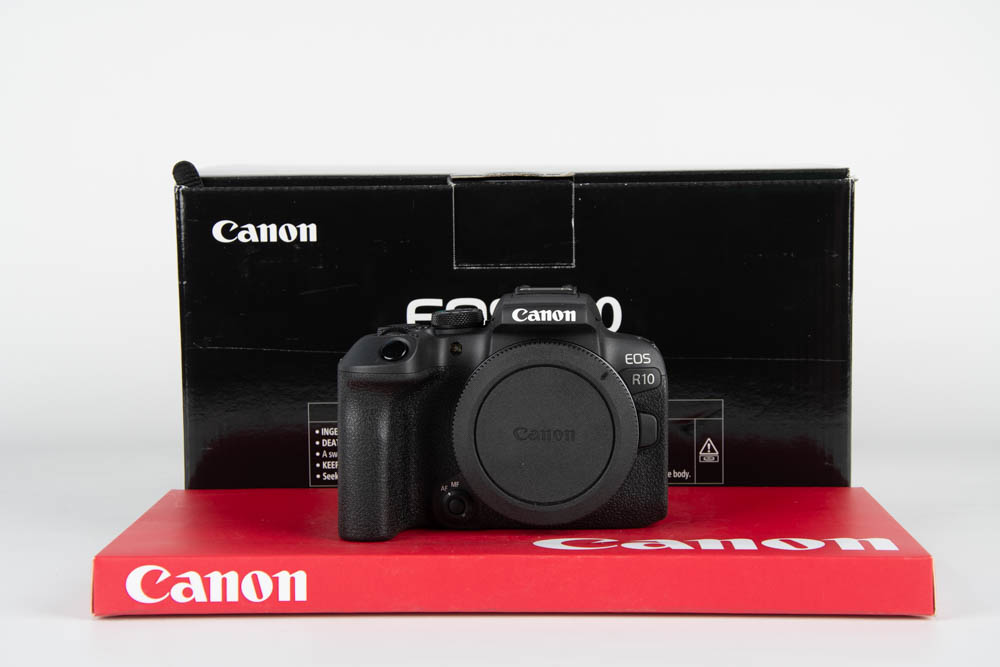 Canon EOS R10