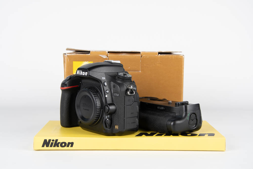 Nikon D750 + Battery grip