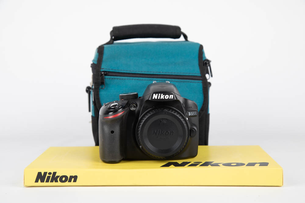Nikon D3200 + borsa