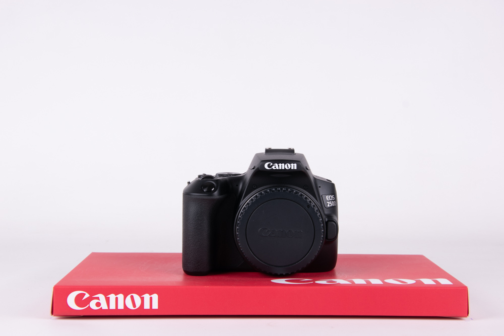 Canon 250D