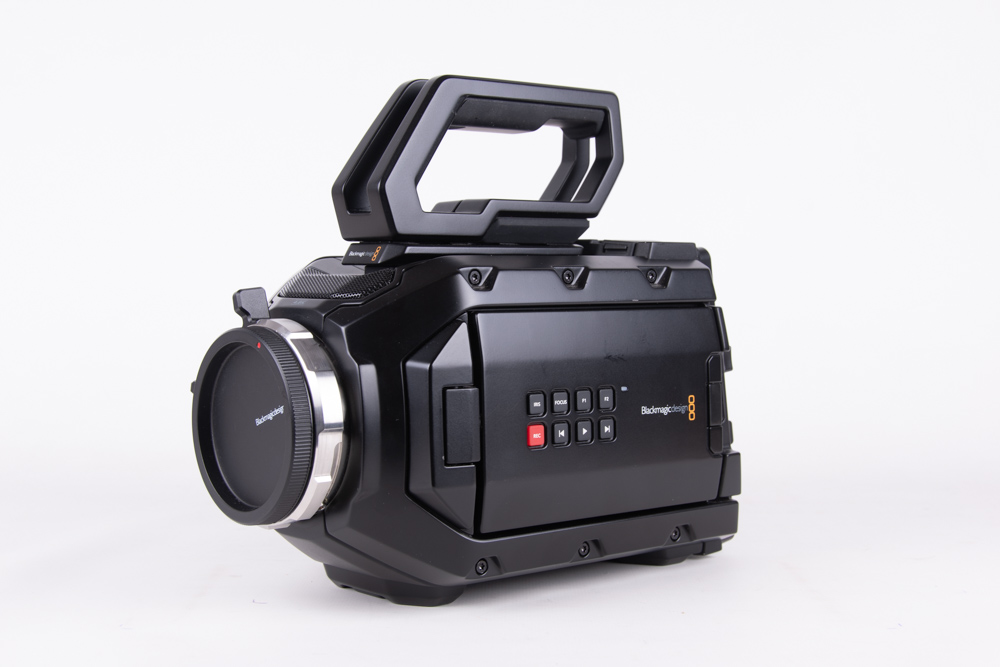 Blackmagic URSA mini 4.6K + 2 batterie Blueshape + caricabatterie Blueshape + spallaccio Blackmagic